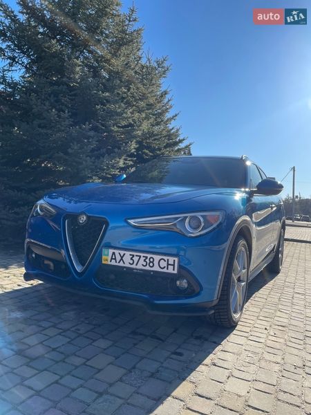 Alfa Romeo Stelvio 2017