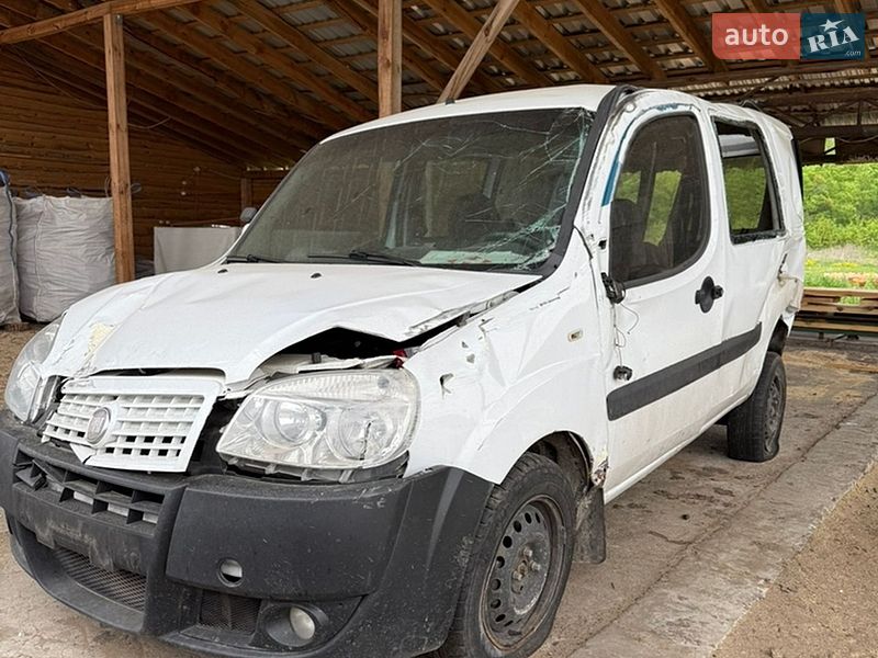 Fiat Doblo 2010