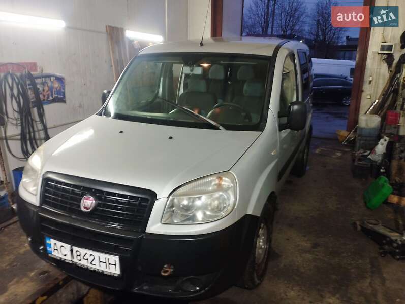 Fiat Doblo 2013