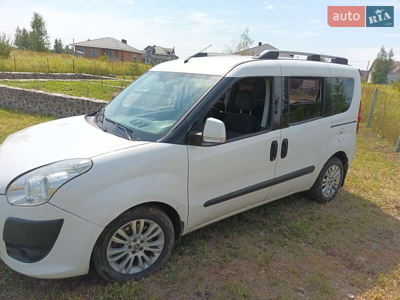 Fiat Doblo 2011