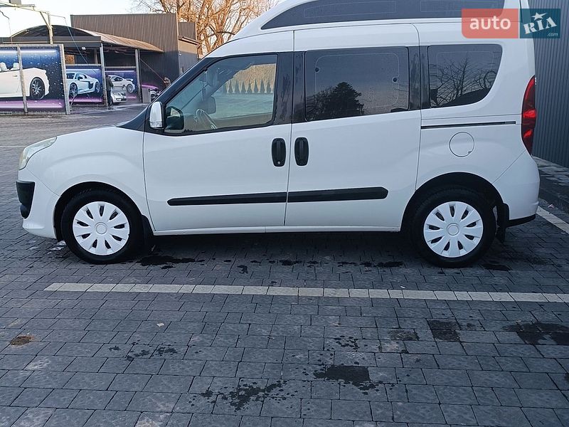 Fiat Doblo 2012