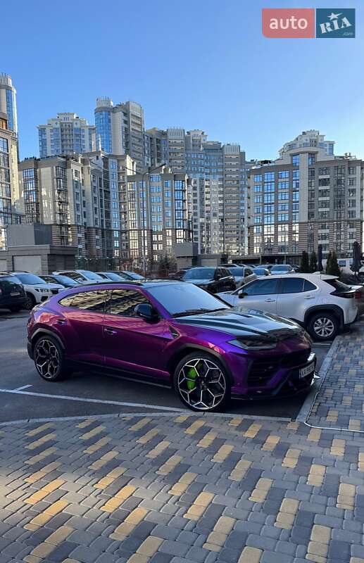 Lamborghini Urus 2020