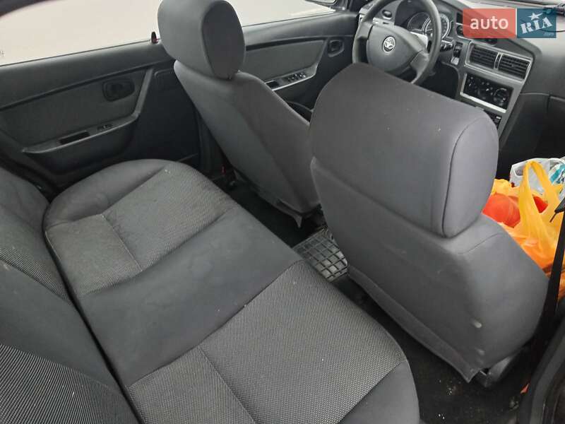 Daewoo Nexia 2011