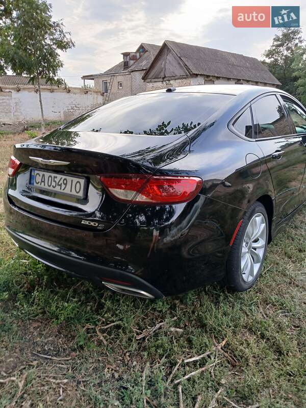 Chrysler 200 2015