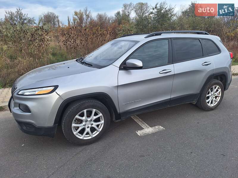 Jeep Cherokee 2016