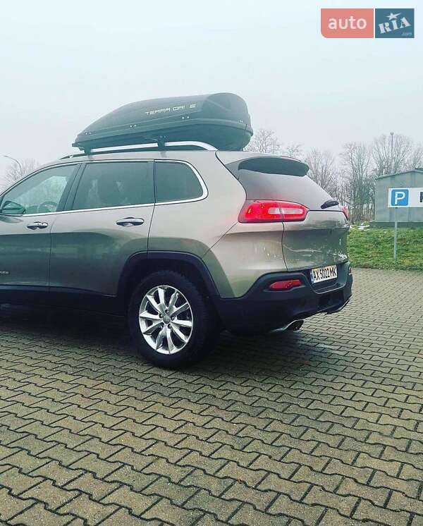 Jeep Cherokee 2016