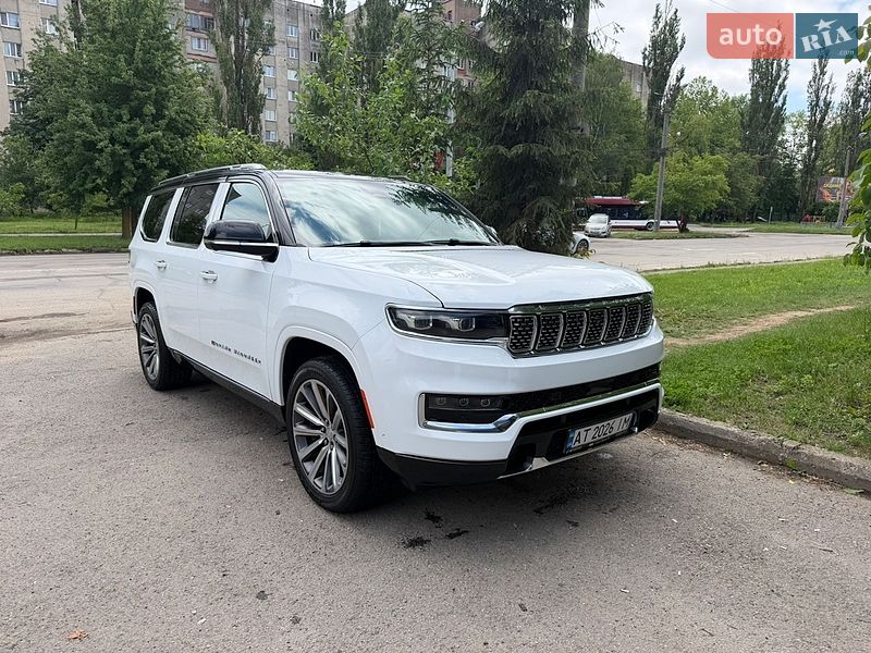 Jeep Grand Wagoneer 2023