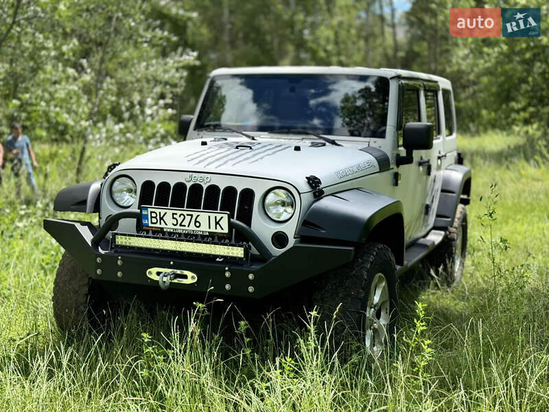 Jeep Wrangler 2011