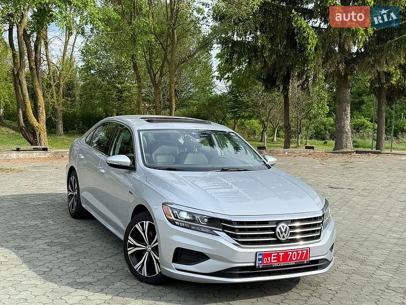 Volkswagen Passat 2021