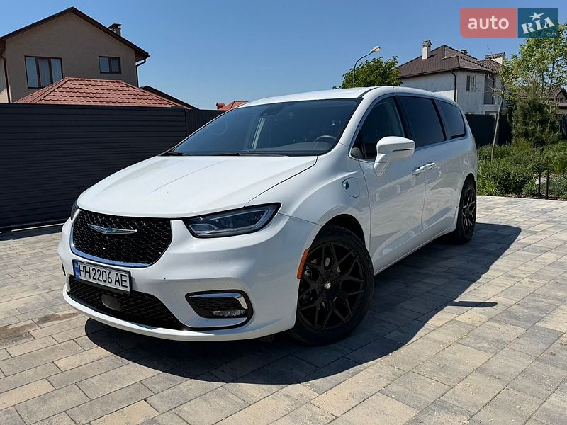 Chrysler Pacifica 2022