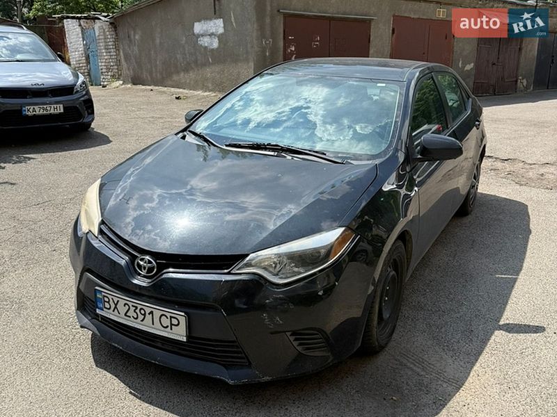 Toyota Corolla 2015