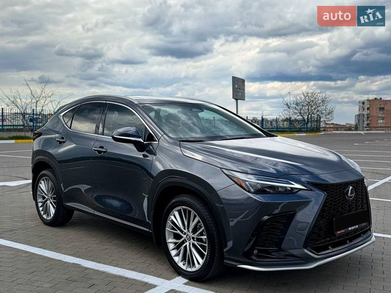 Lexus NX 2023