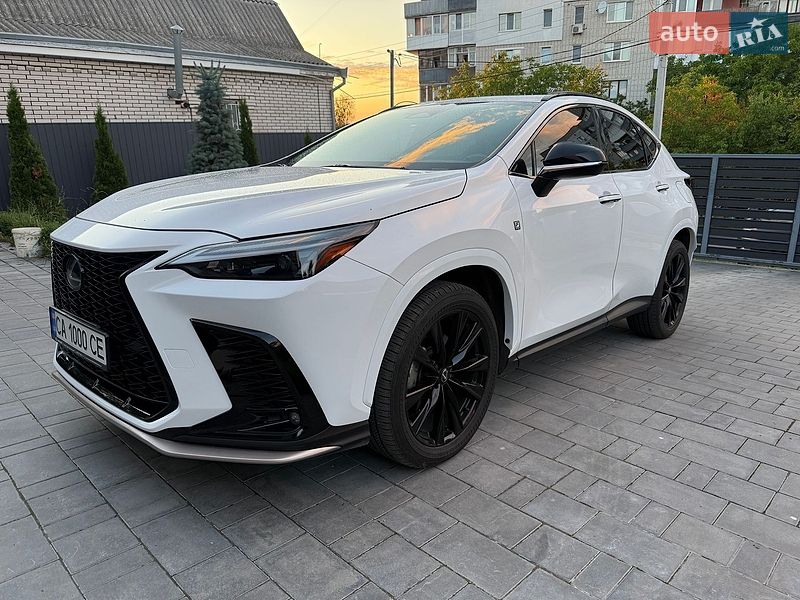 Lexus NX 2023