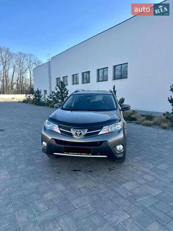 Toyota RAV4 2014