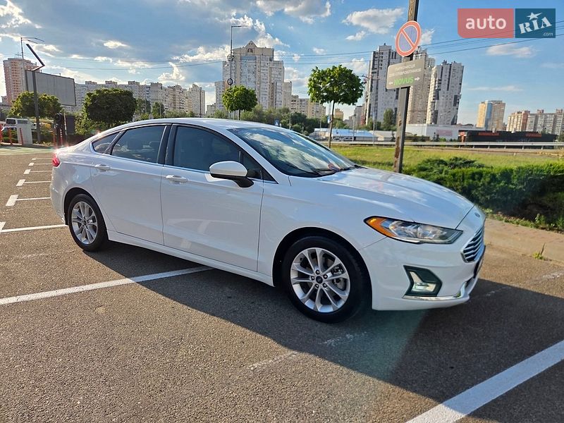 Ford Fusion 2019