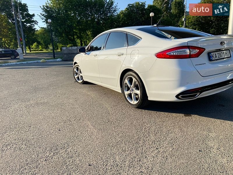 Ford Fusion 2015