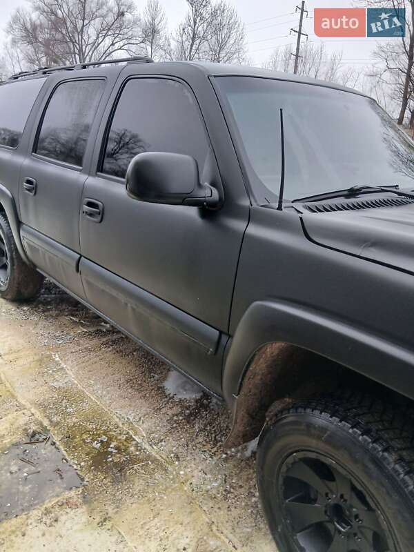 Chevrolet Suburban 2000