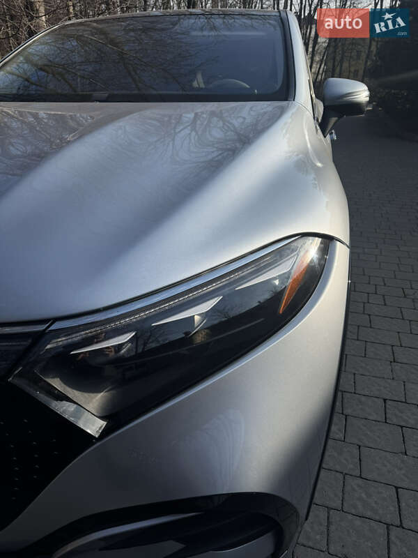 Mercedes-Benz EQS SUV 2023