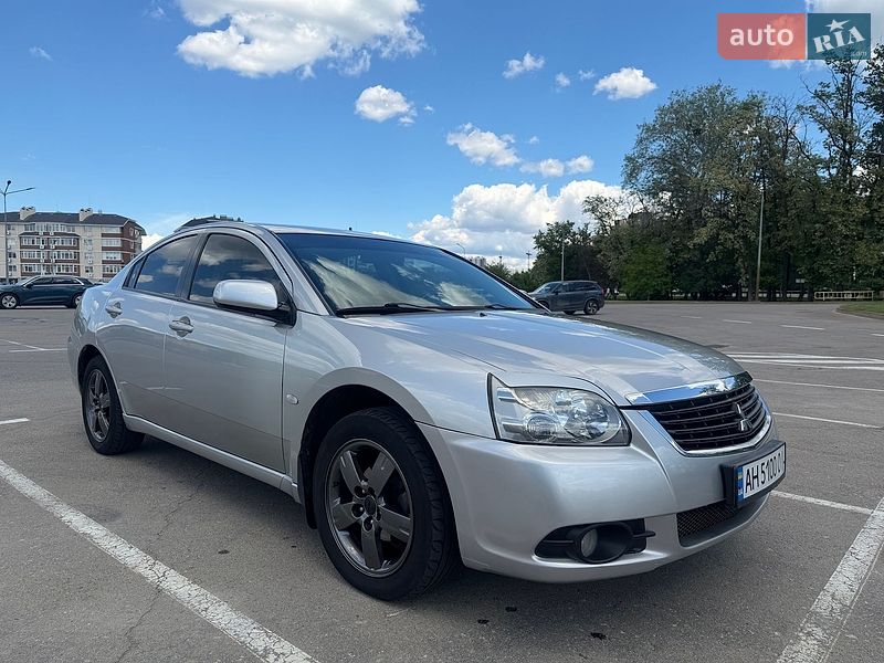 Mitsubishi Galant 2009