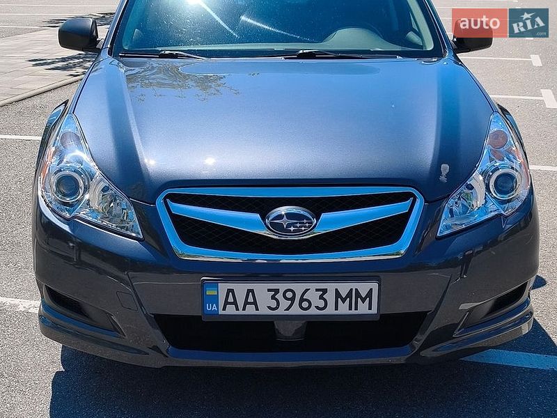 Subaru Legacy 2011