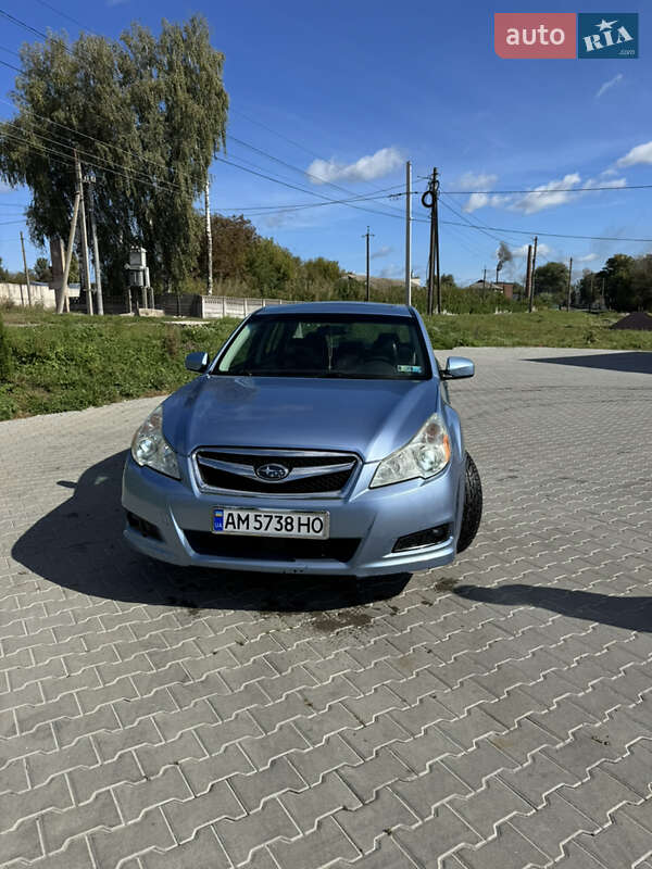 Subaru Legacy 2011