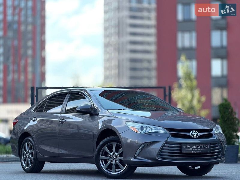 Toyota Camry 2015
