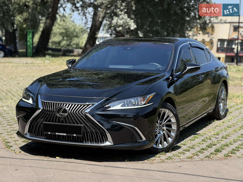 Lexus ES 2018