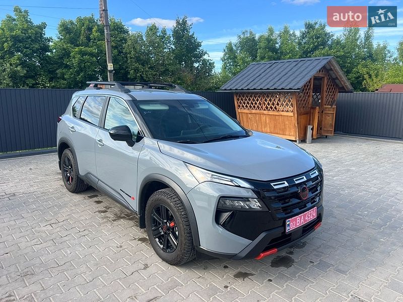 Nissan Rogue 2024
