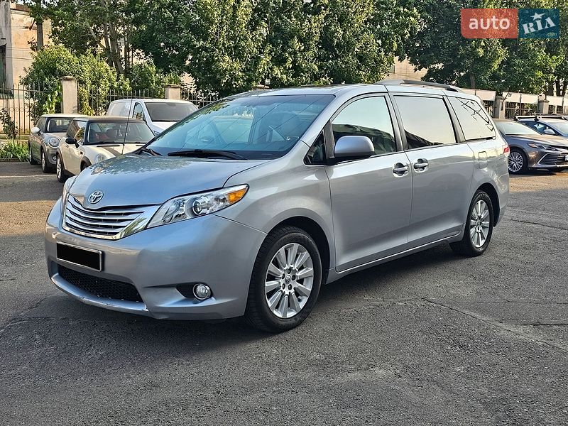 Toyota Sienna 2013