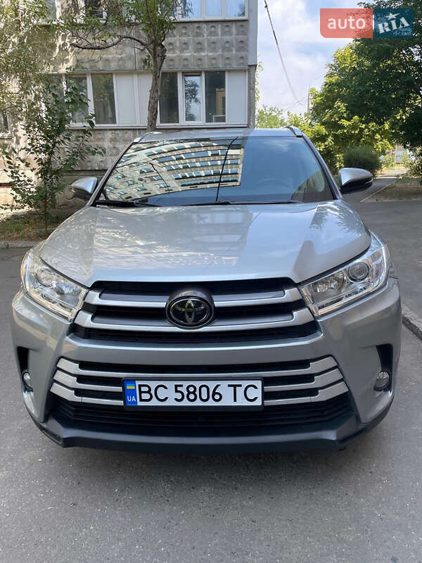 Toyota Highlander 2018
