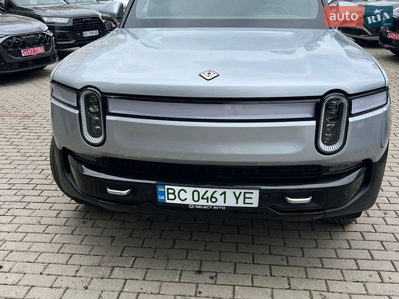 Rivian R1S 2024