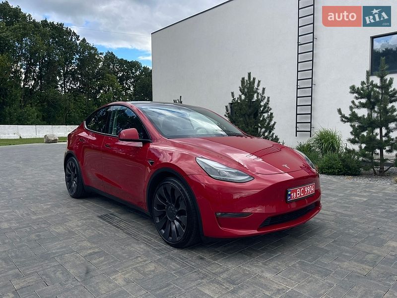 Tesla Model Y 2023