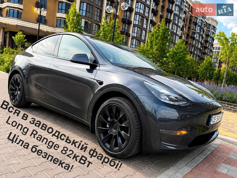 Tesla Model Y 2024