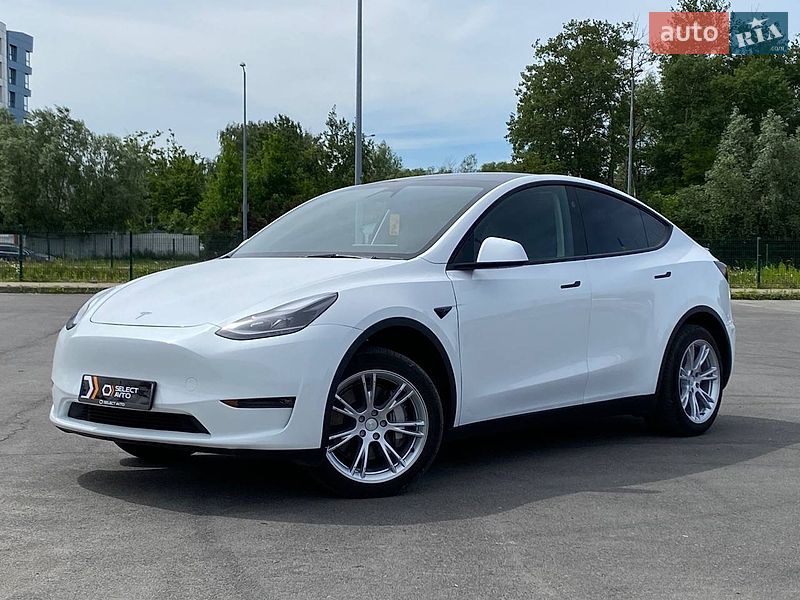 Tesla Model Y 2023