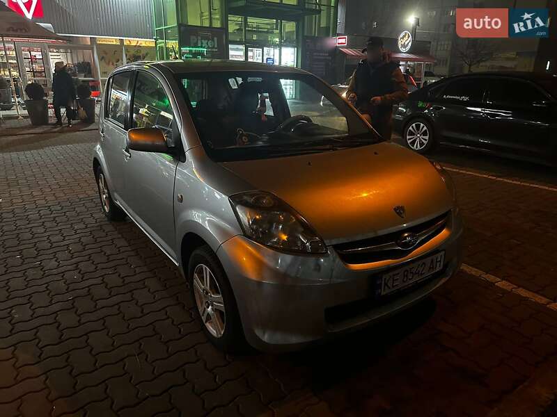 Subaru Justy 2010