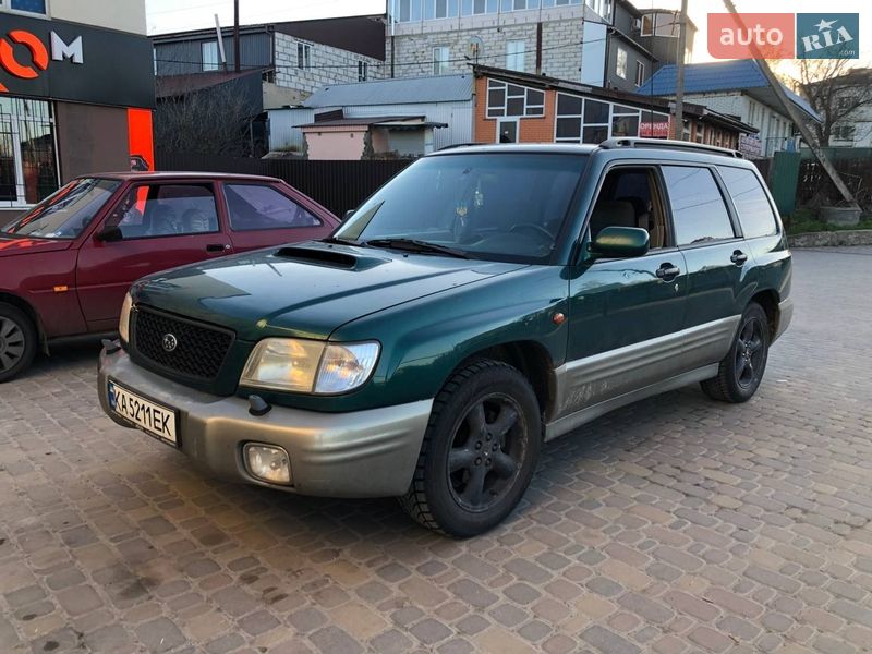 Subaru Forester 2000