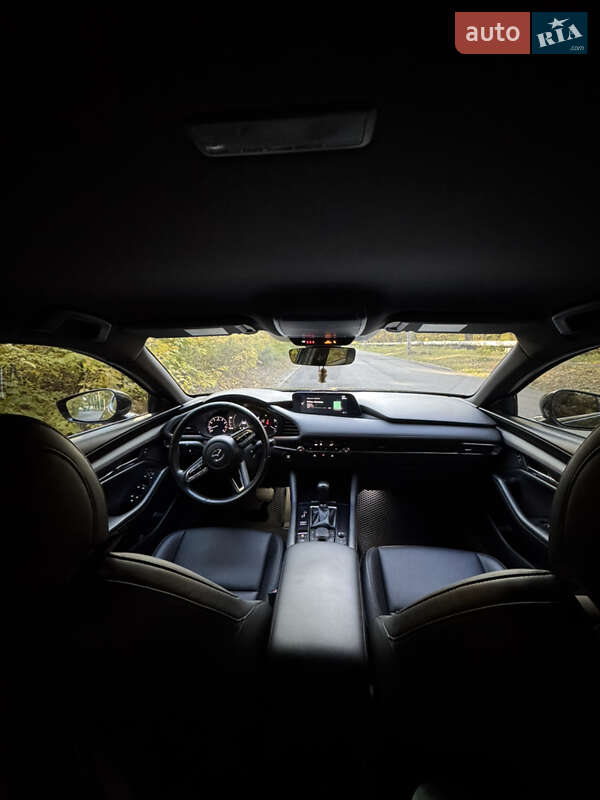 Mazda 3 2019