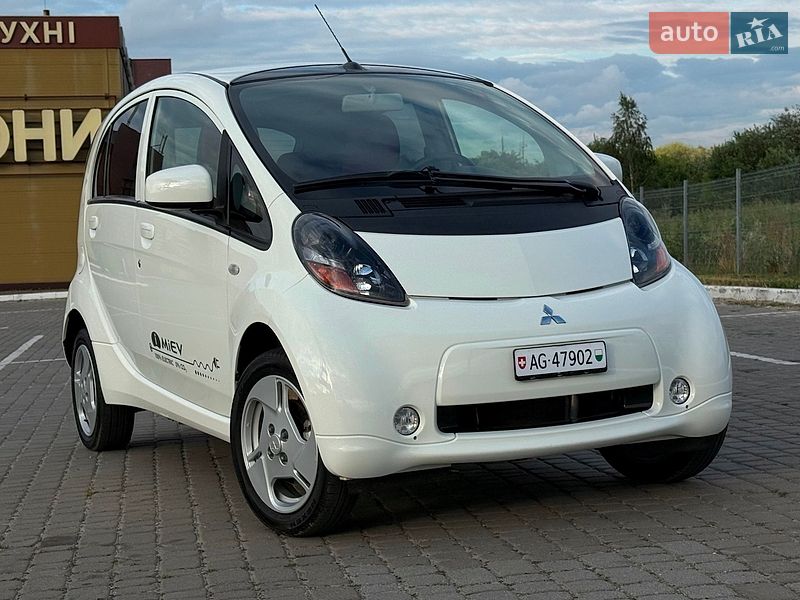 Mitsubishi i-MiEV 2013