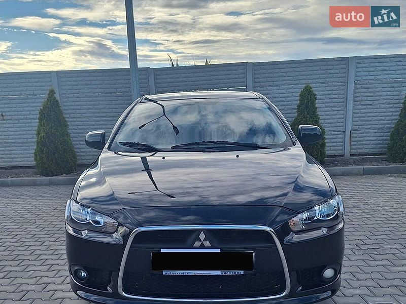 Mitsubishi Lancer 2012