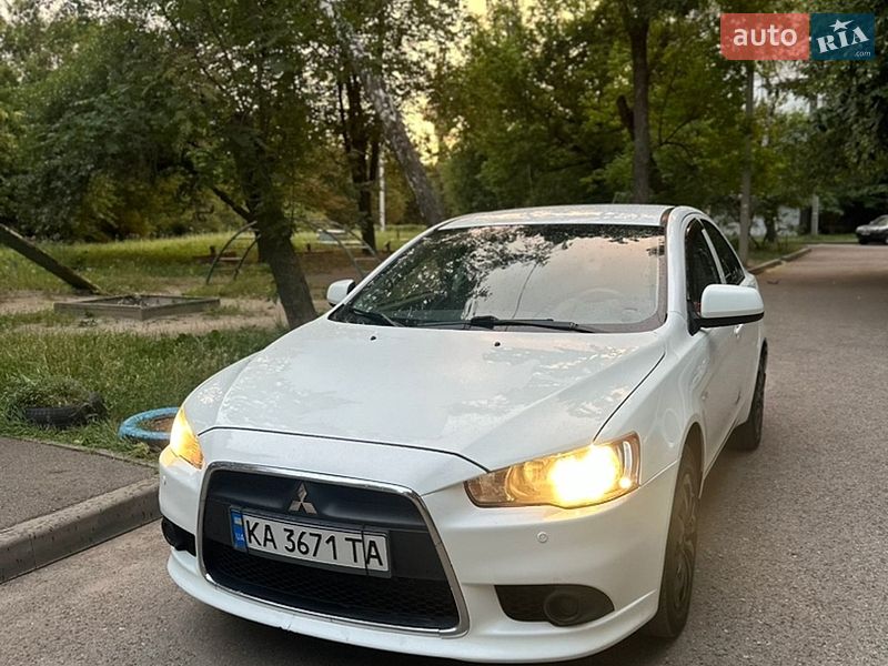 Mitsubishi Lancer 2012