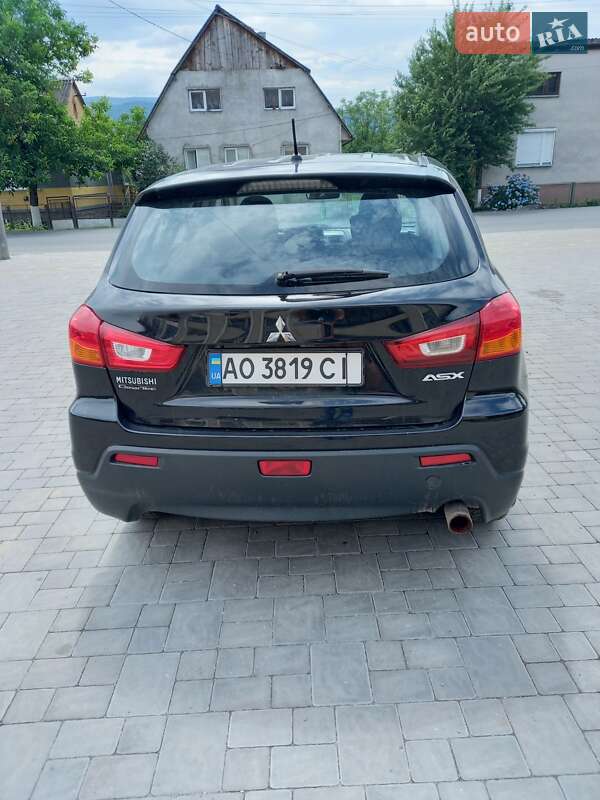 Mitsubishi ASX 2011