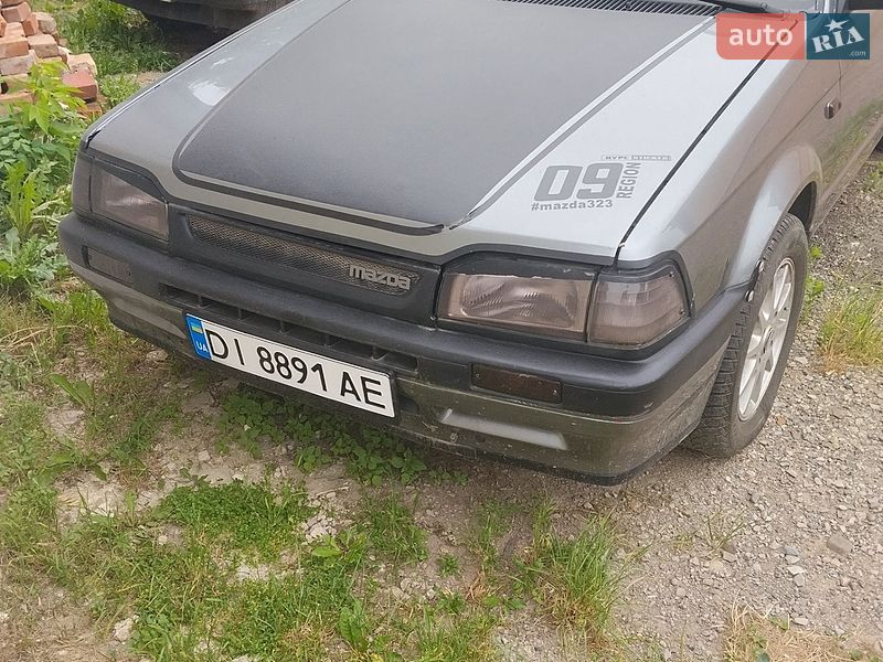 Mazda 323 1986