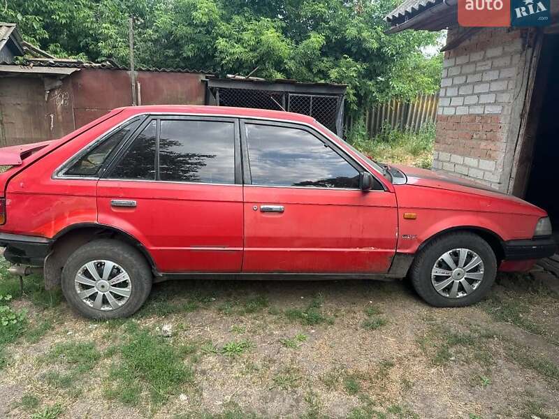 Mazda 323 1988