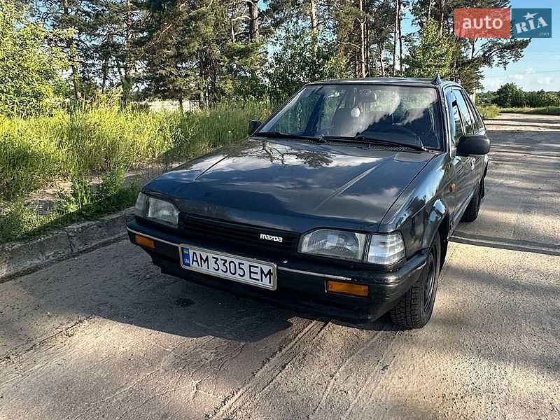 Mazda 323 1988