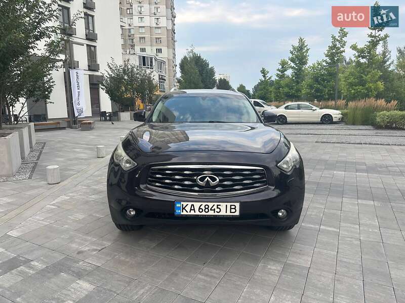 Infiniti FX 37 2011