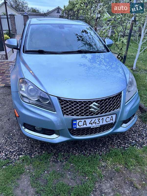 Suzuki Kizashi 2012
