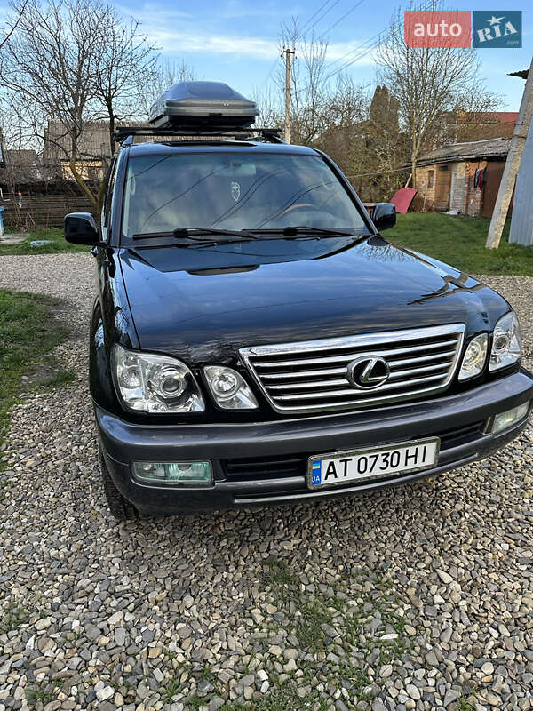 Lexus LX 2006