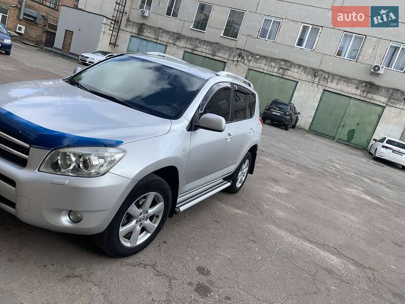 Toyota RAV4 2008