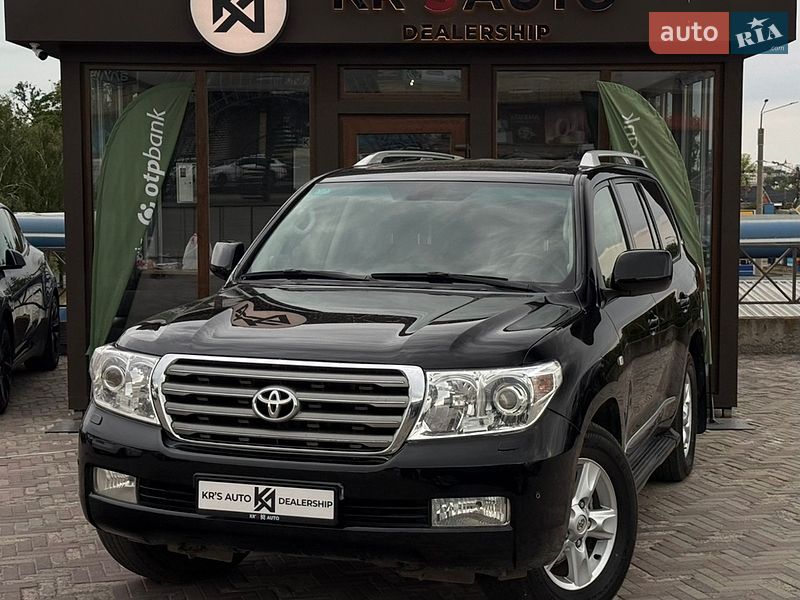 Toyota Land Cruiser 2011
