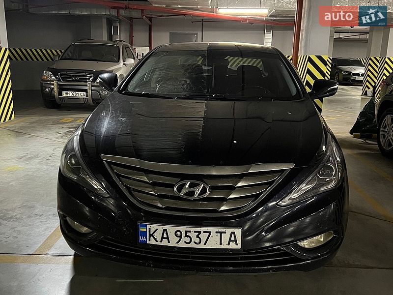 Hyundai Sonata 2011